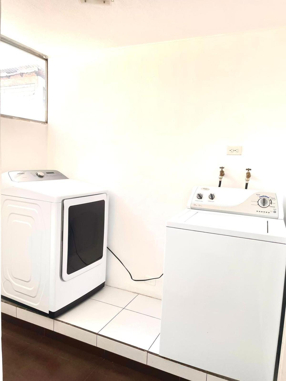 Itsahome Aparments - Casa Del Parque キト エクステリア 写真
